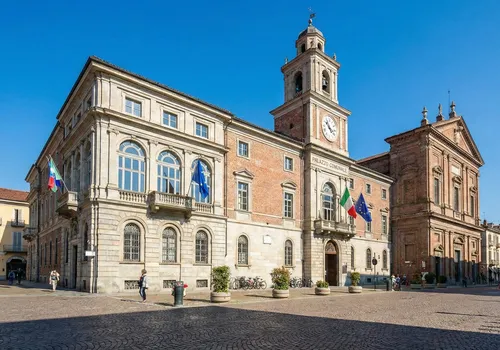 Concorso Città di Moncalieri 2026: 1 Posto per Dirigente Amministrativo - Guida Completa